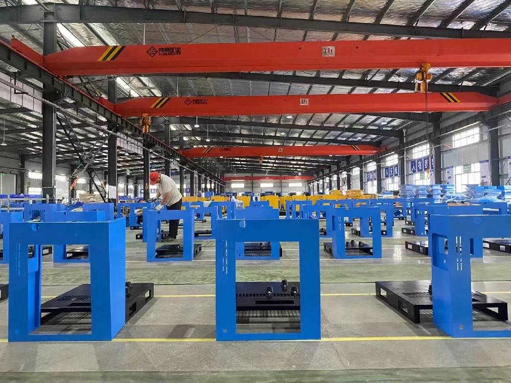 螺桿空壓機(jī)組裝車(chē)間